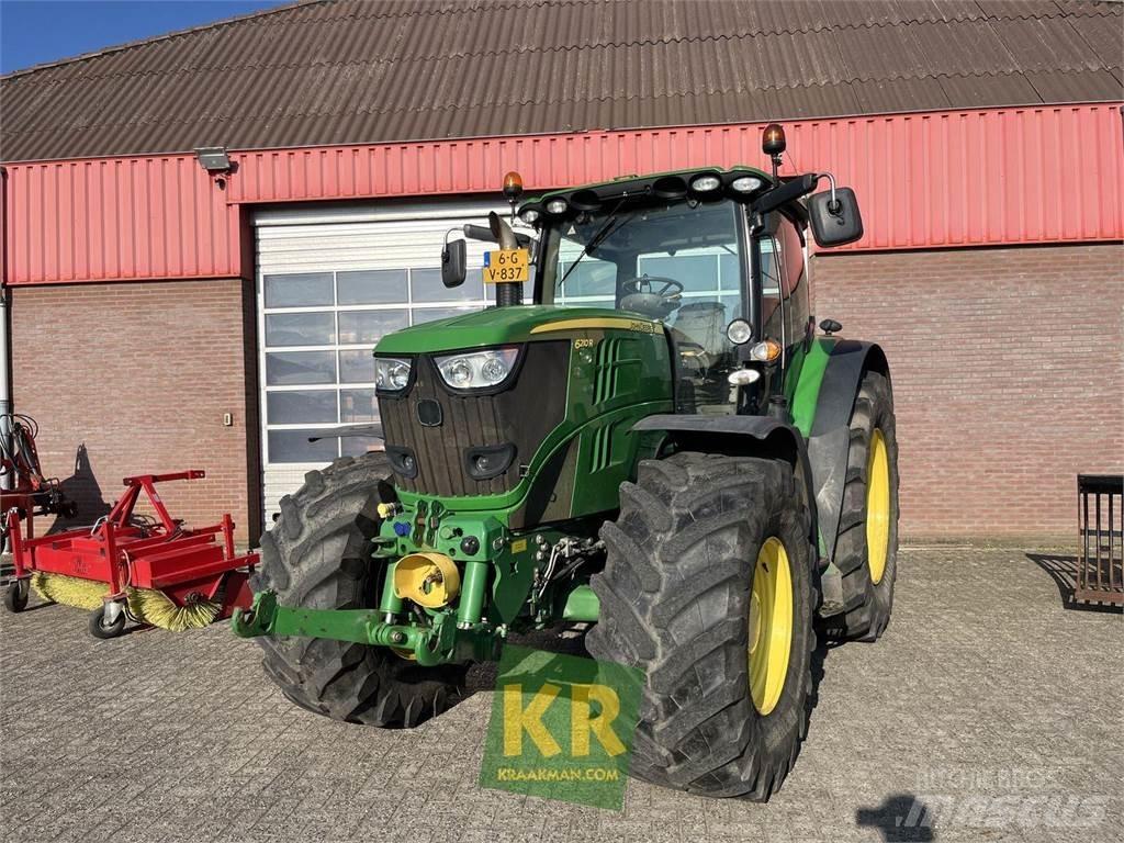 John Deere 6210R الجرارات