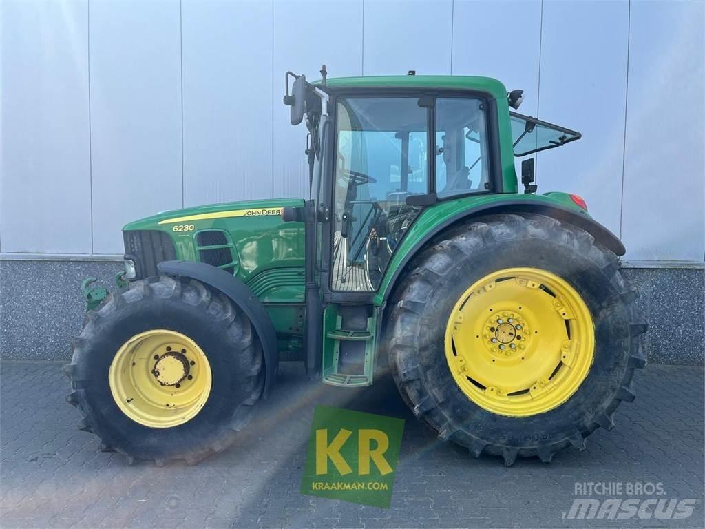 John Deere 6230 الجرارات