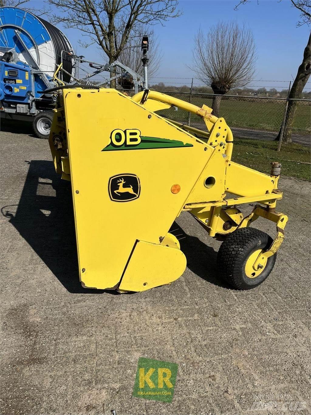 John Deere 630B ملحقات ماكينات القش والعلف