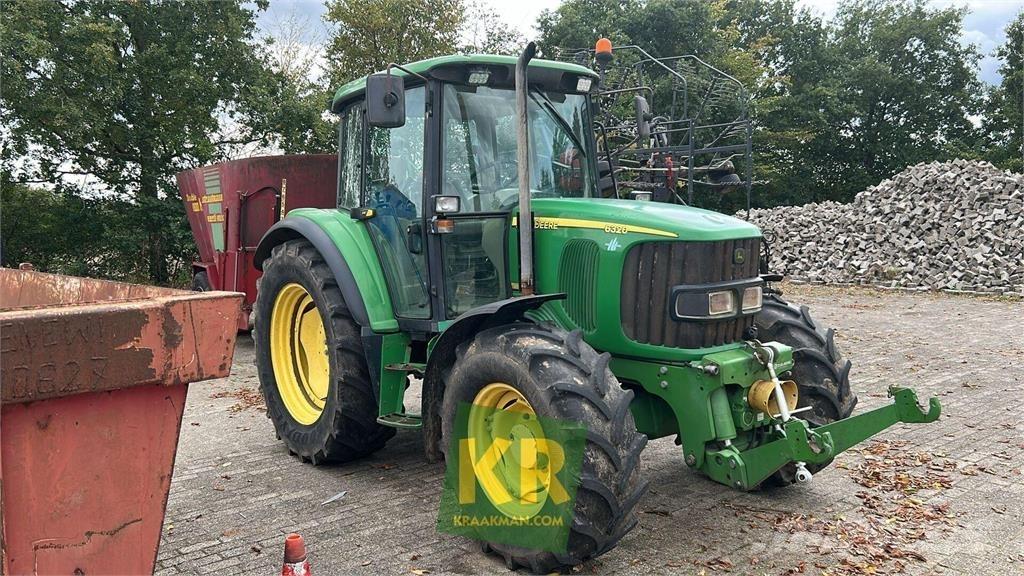 John Deere 6320 الجرارات