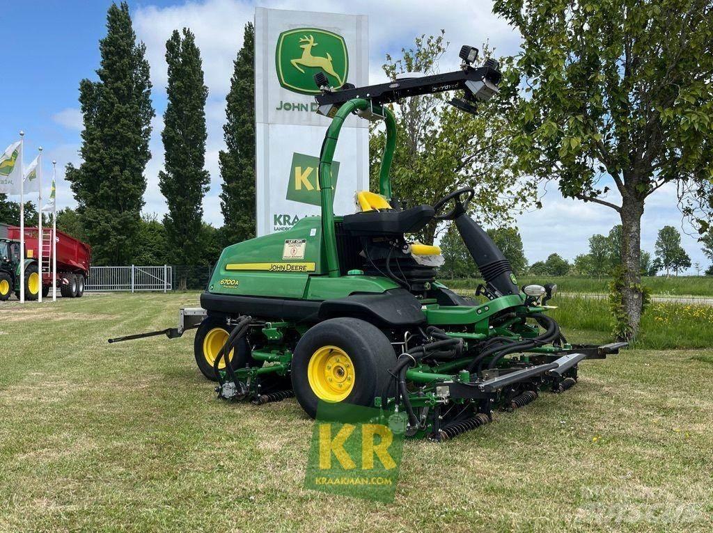 John Deere 6700A محشات الخضر