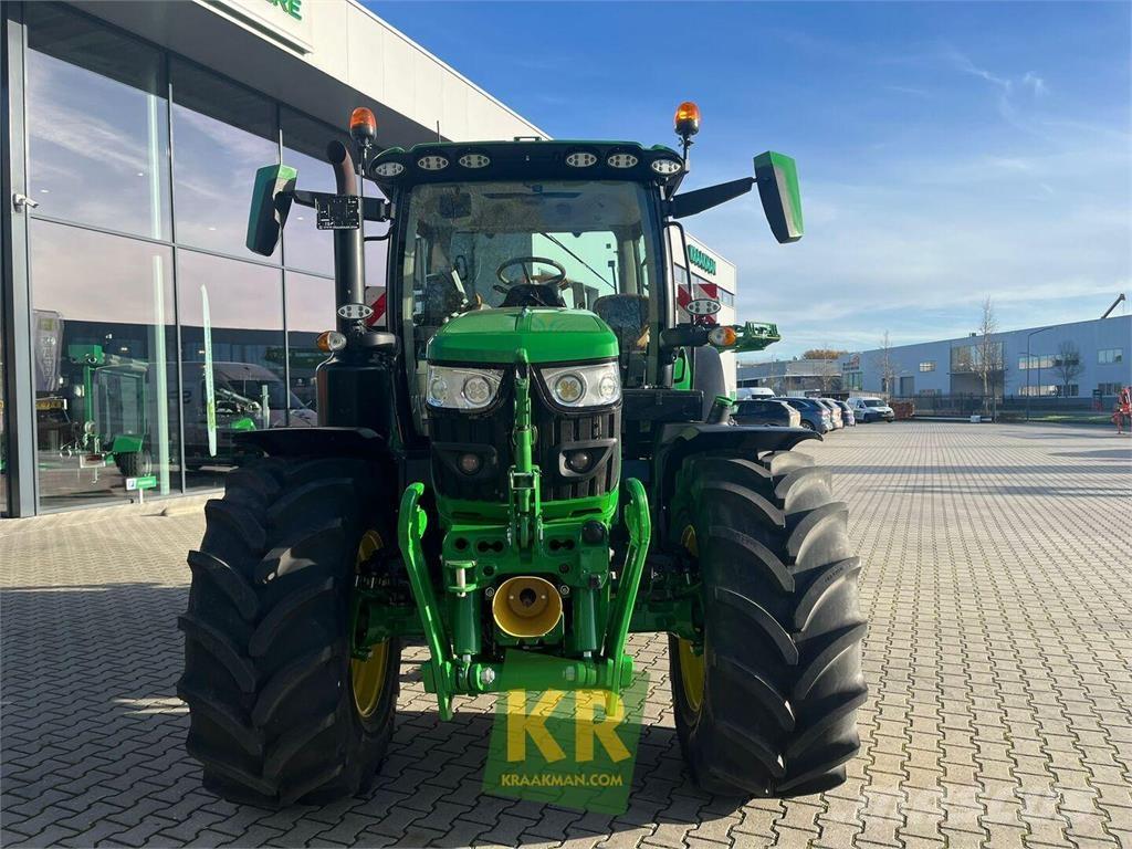 John Deere 6R 140 الجرارات