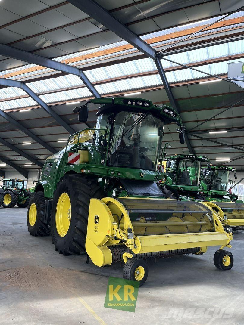 John Deere 8600 حصادات الأعلاف