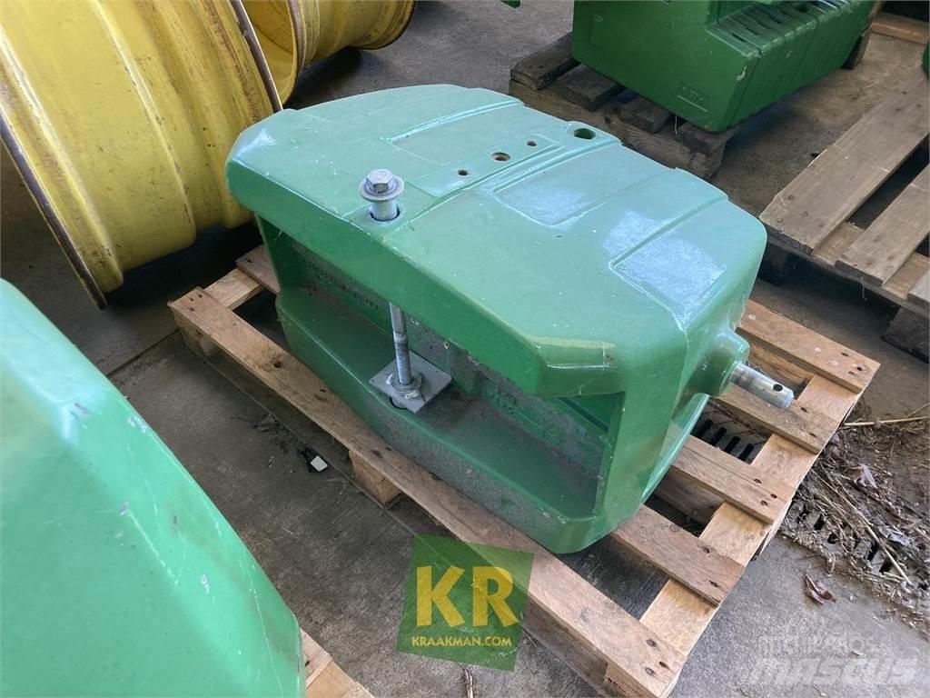 John Deere 900 kg الأوزان الأمامية