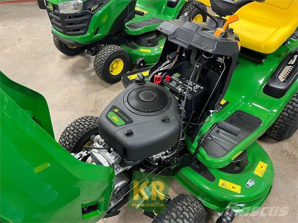 John Deere X107 ركوب الحشائش