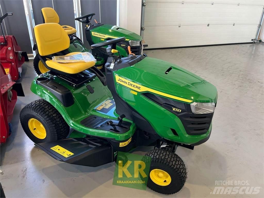 John Deere X127 ركوب الحشائش