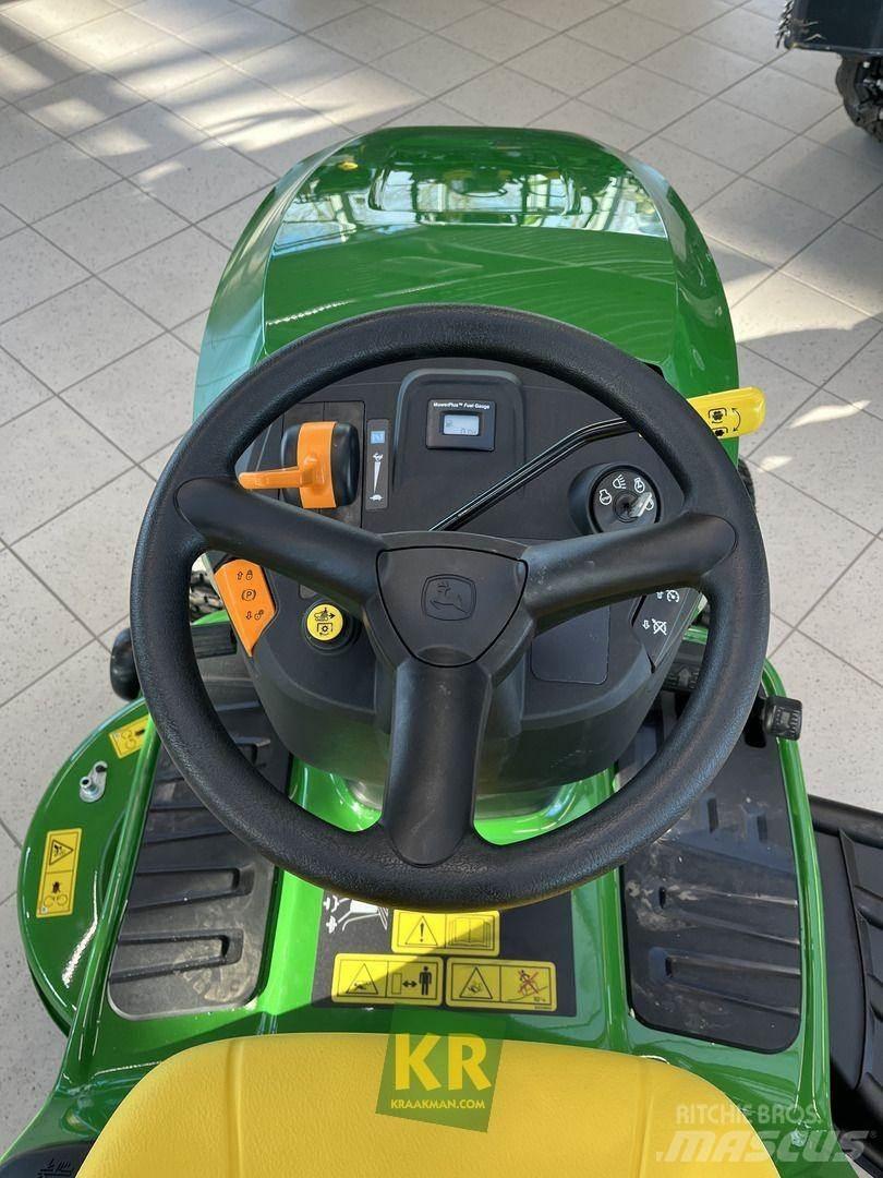 John Deere X127 ركوب الحشائش