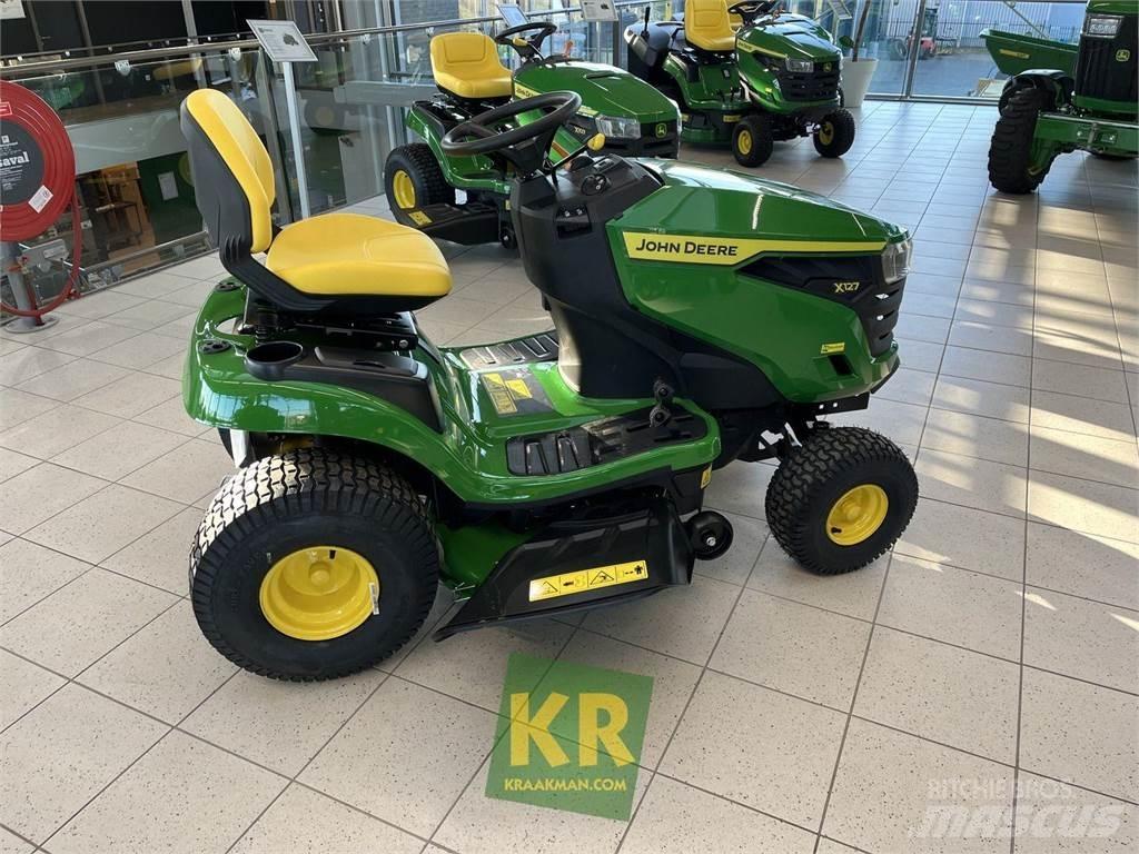 John Deere X127 ركوب الحشائش