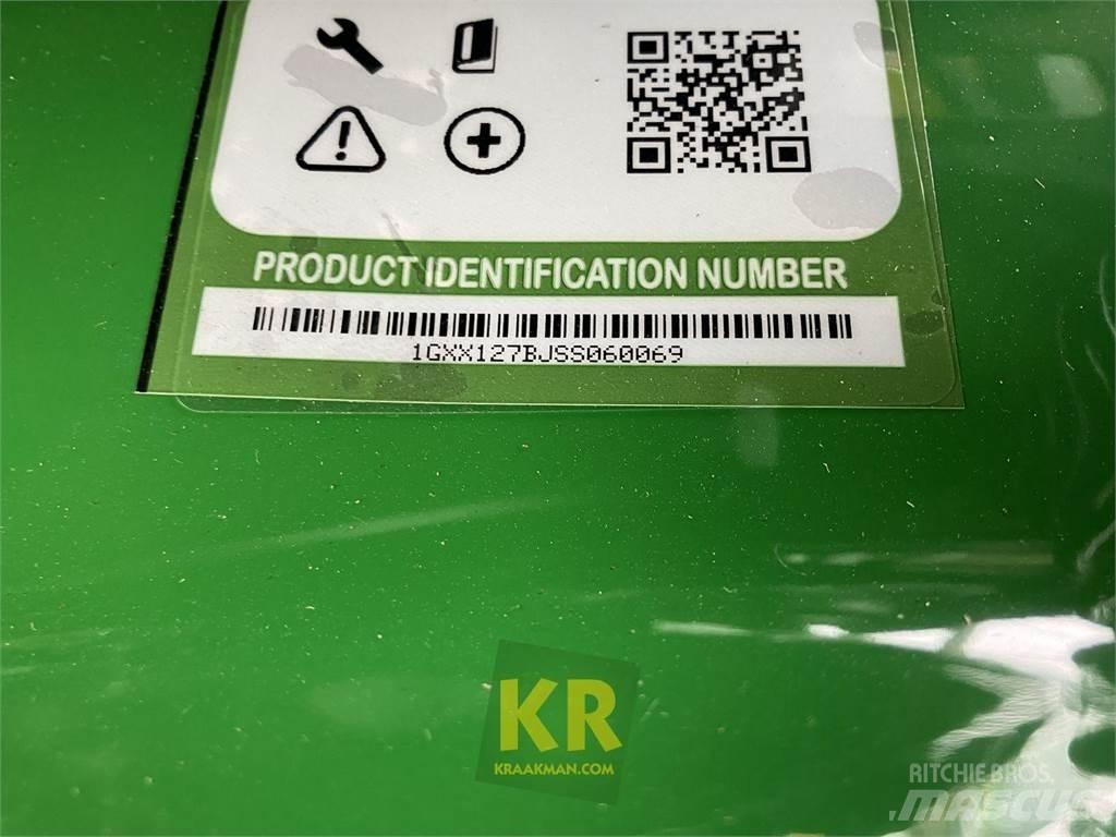 John Deere X127 ركوب الحشائش