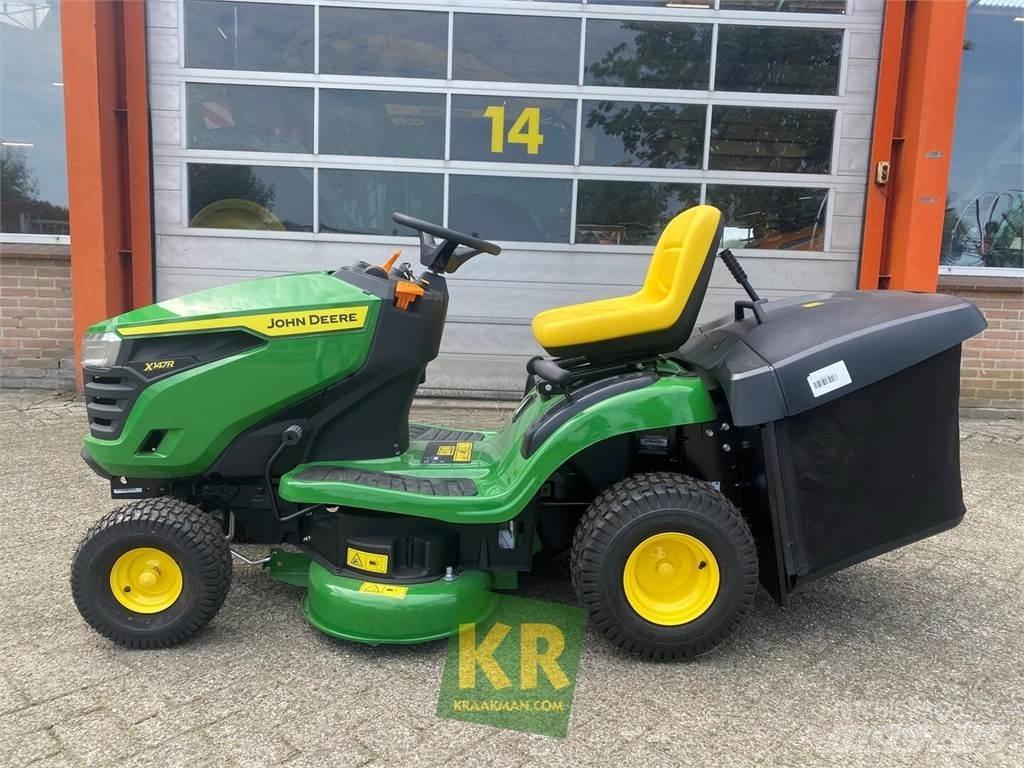 John Deere X147R ركوب الحشائش