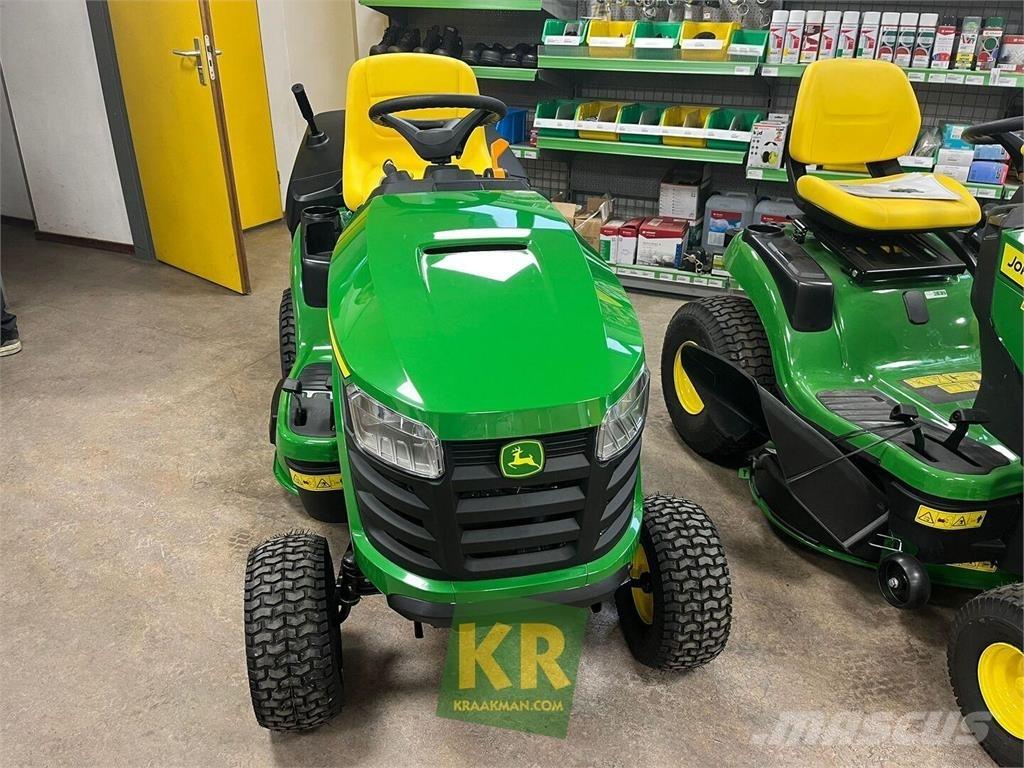 John Deere X147R ركوب الحشائش