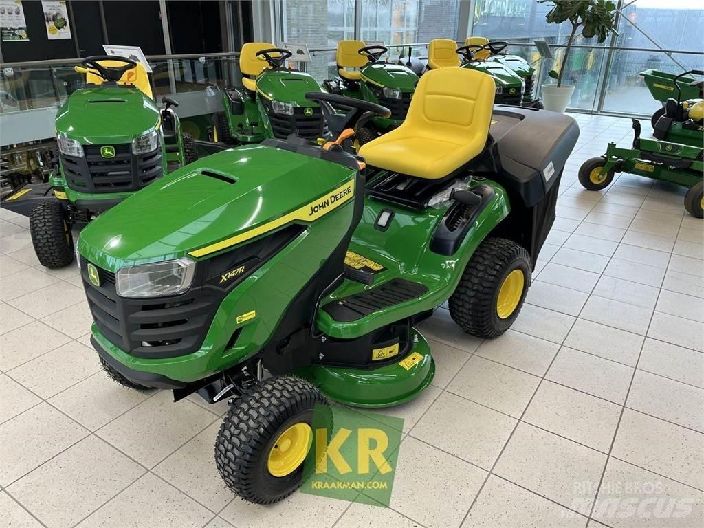 John Deere X147R ركوب الحشائش