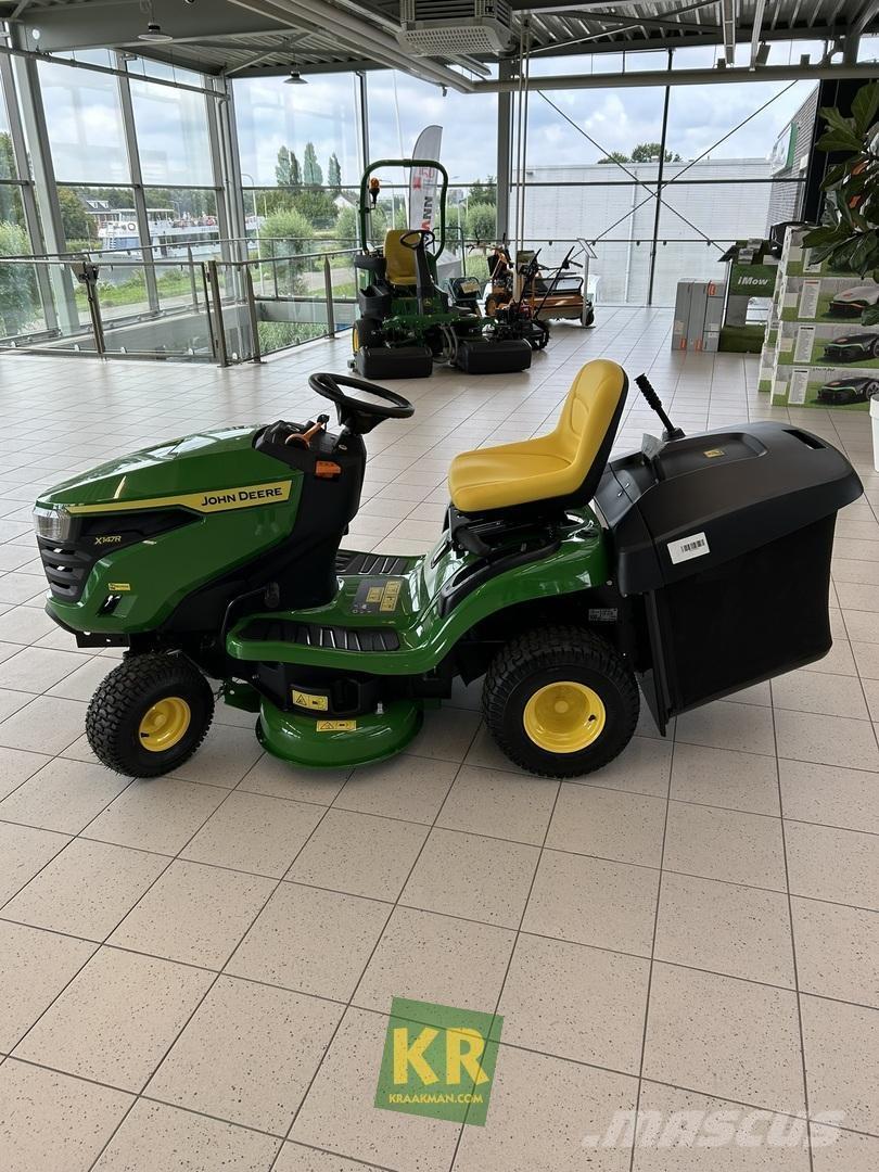 John Deere X147R ركوب الحشائش