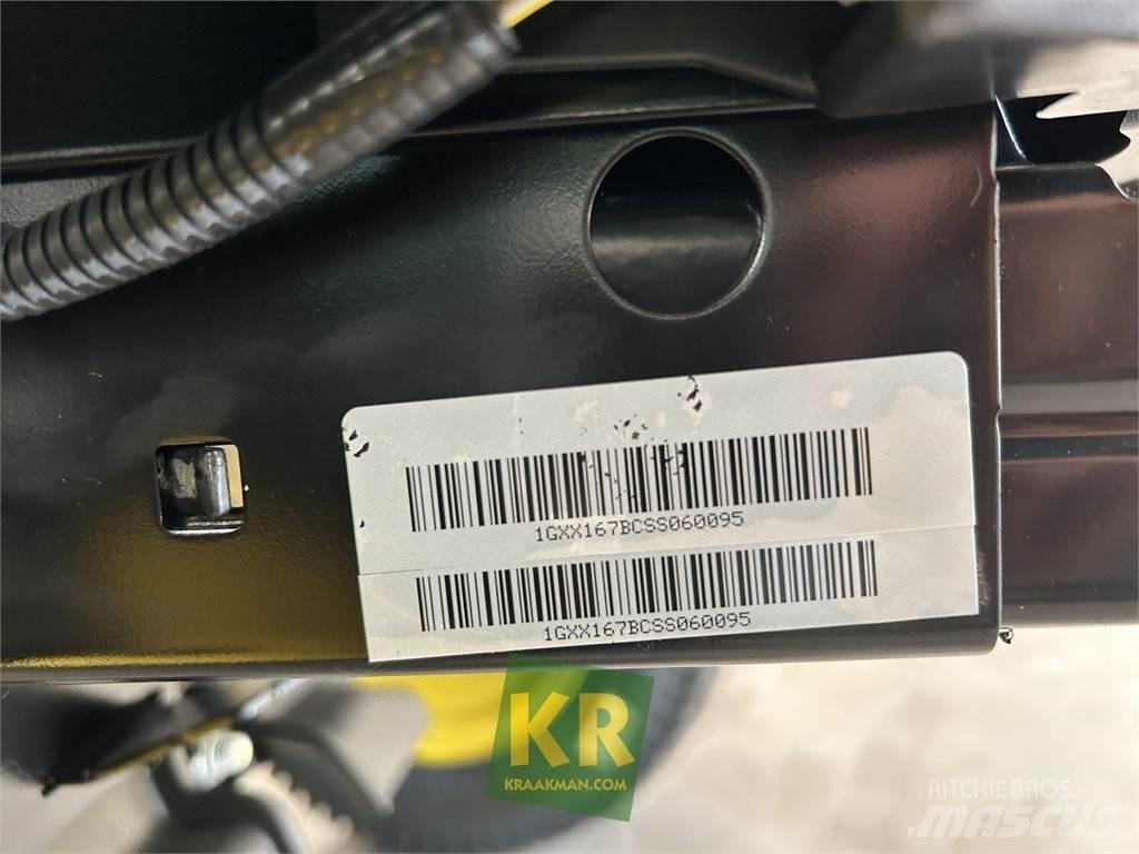 John Deere X167 ركوب الحشائش