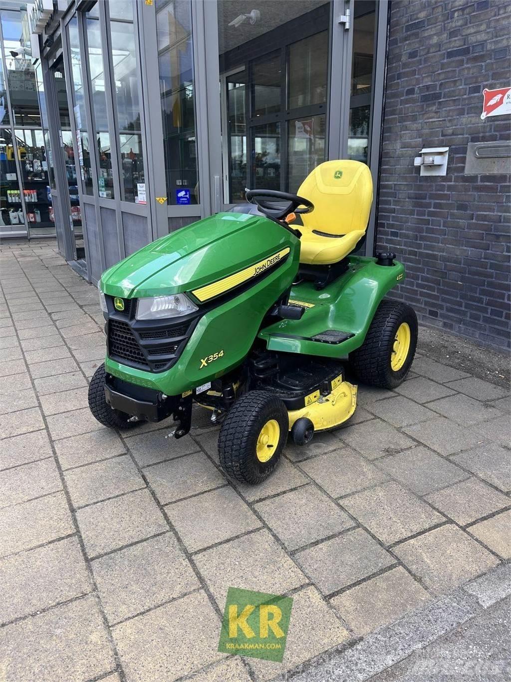 John Deere X354 ركوب الحشائش