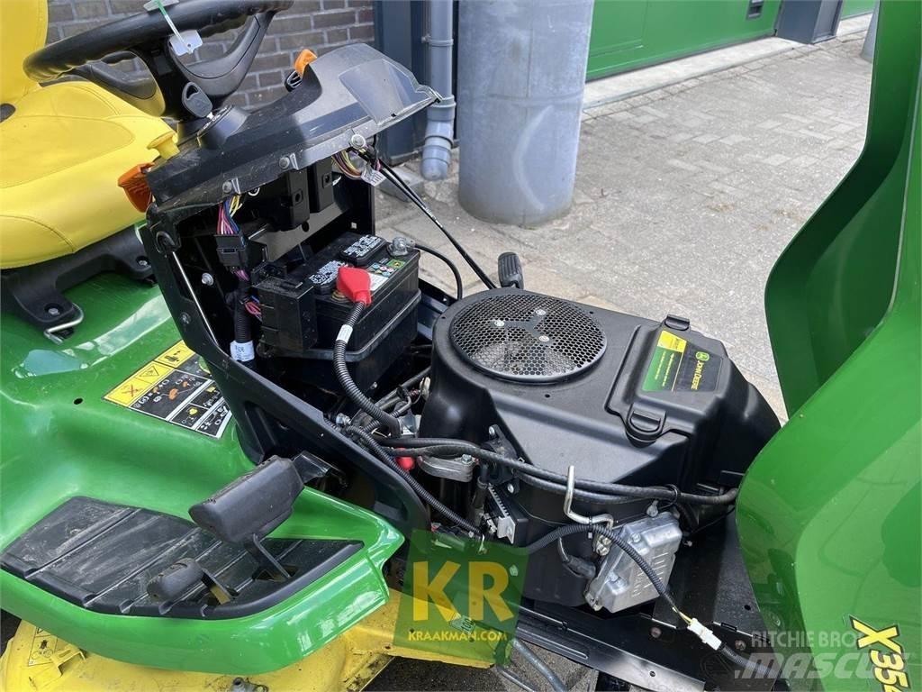 John Deere X354 ركوب الحشائش