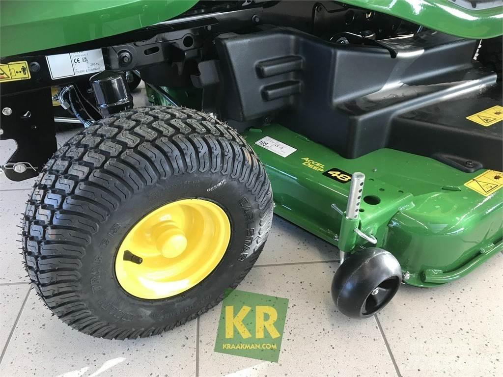 John Deere X370 ركوب الحشائش