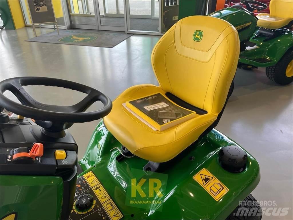John Deere X380 ركوب الحشائش