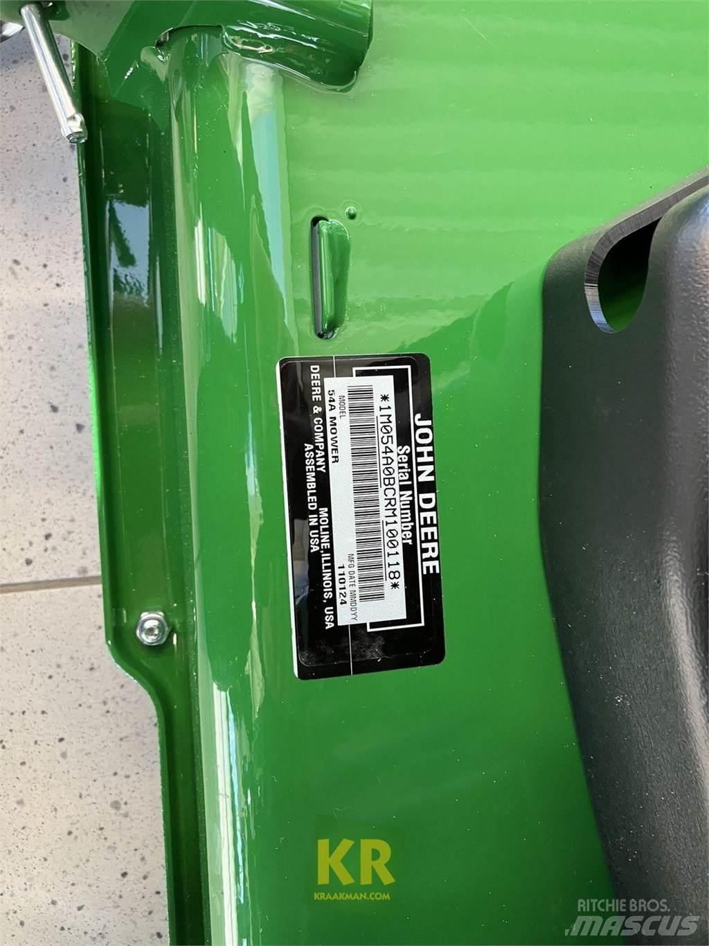 John Deere X590 ركوب الحشائش