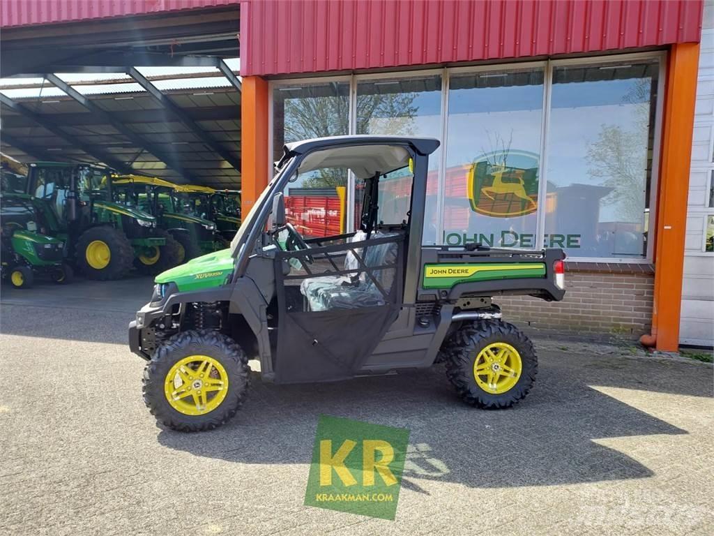 John Deere XUV835M مركبات لجميع التضاريس