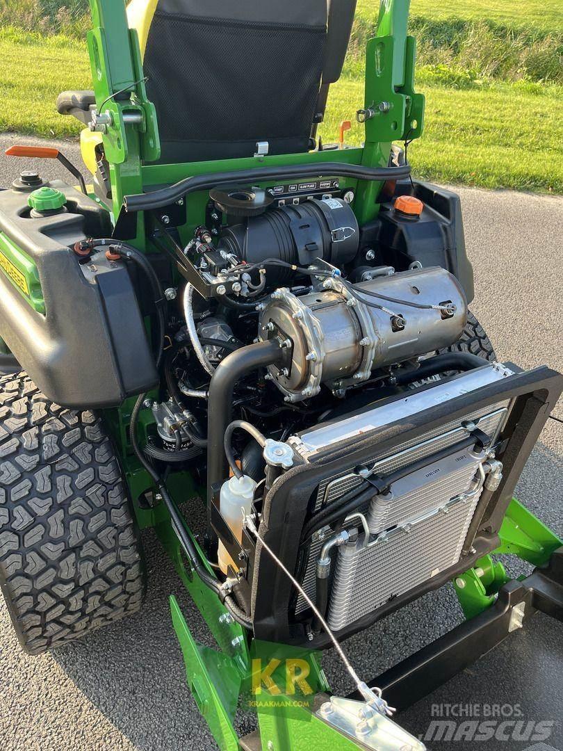 John Deere Z997R ركوب الحشائش