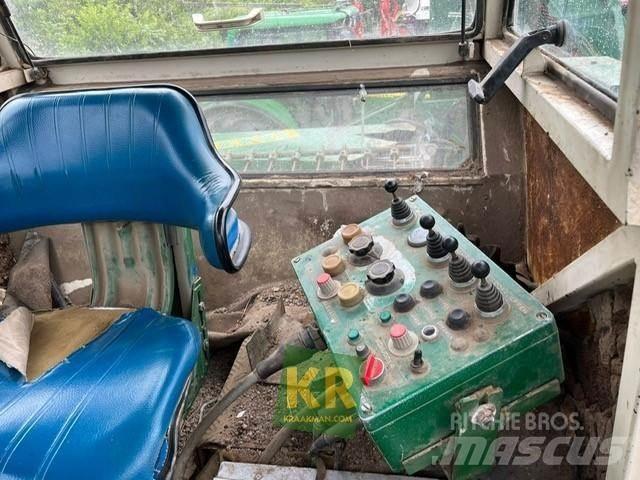 Krakei 6610 rooier حفارات وحصادات البطاطس