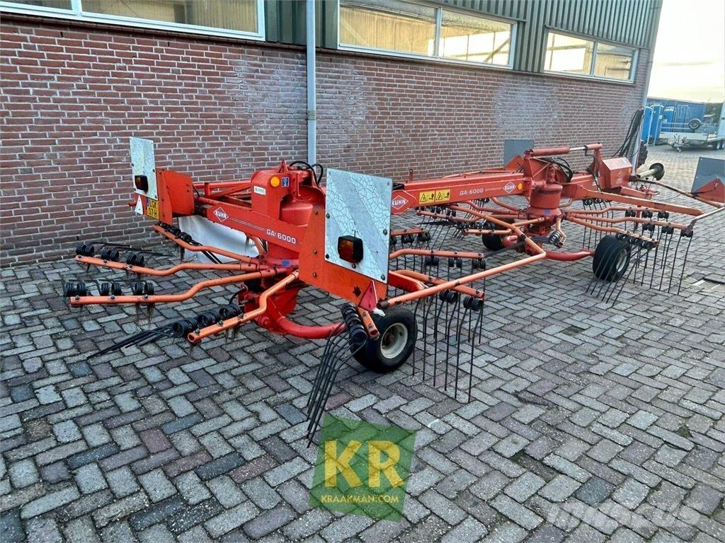 Kuhn GA 6000 مكابس وميبسات التبن