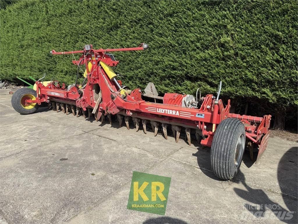 Lely Overig الكاسحات وقلابات التربة ذات المحركات