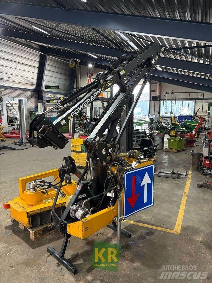 McConnel PA4330 ماكينات زراعية أخرى