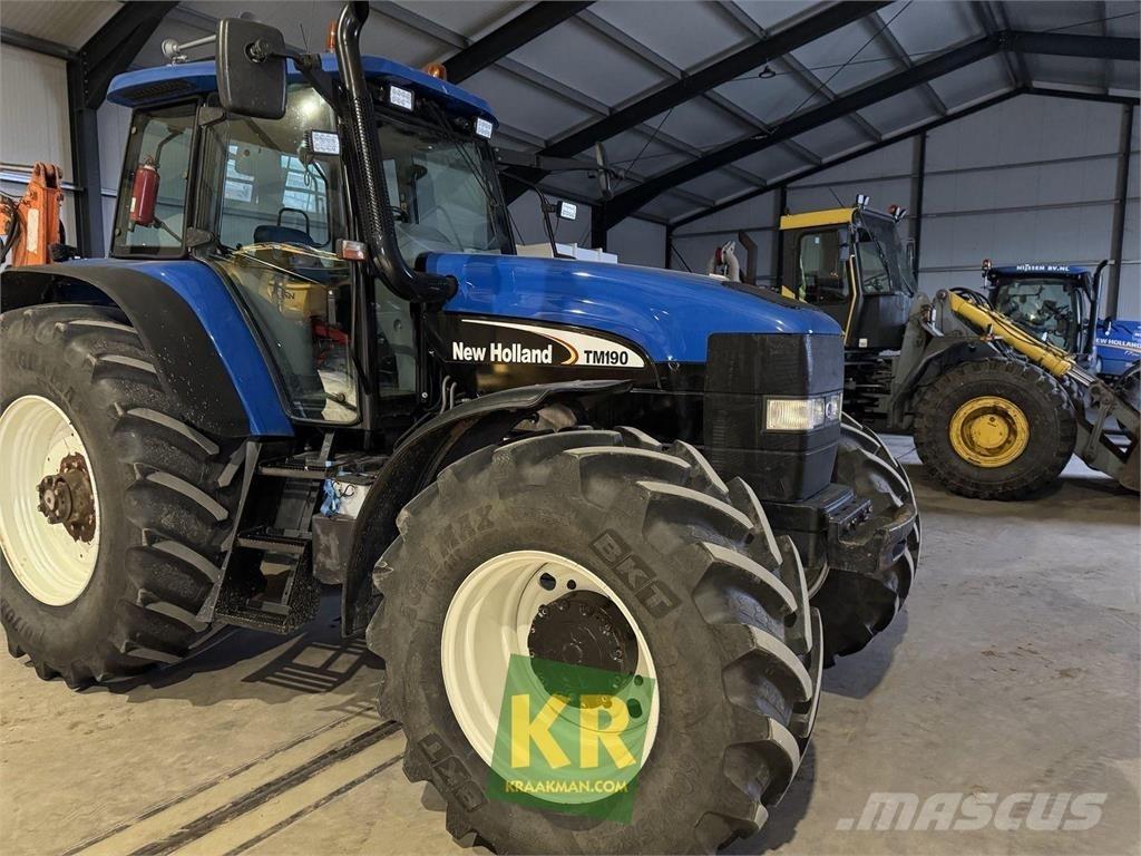 New Holland TM190 الجرارات