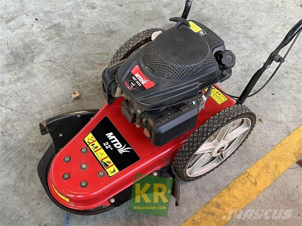  Overige bosmaaiers ماكينات زراعية - غير ذلك