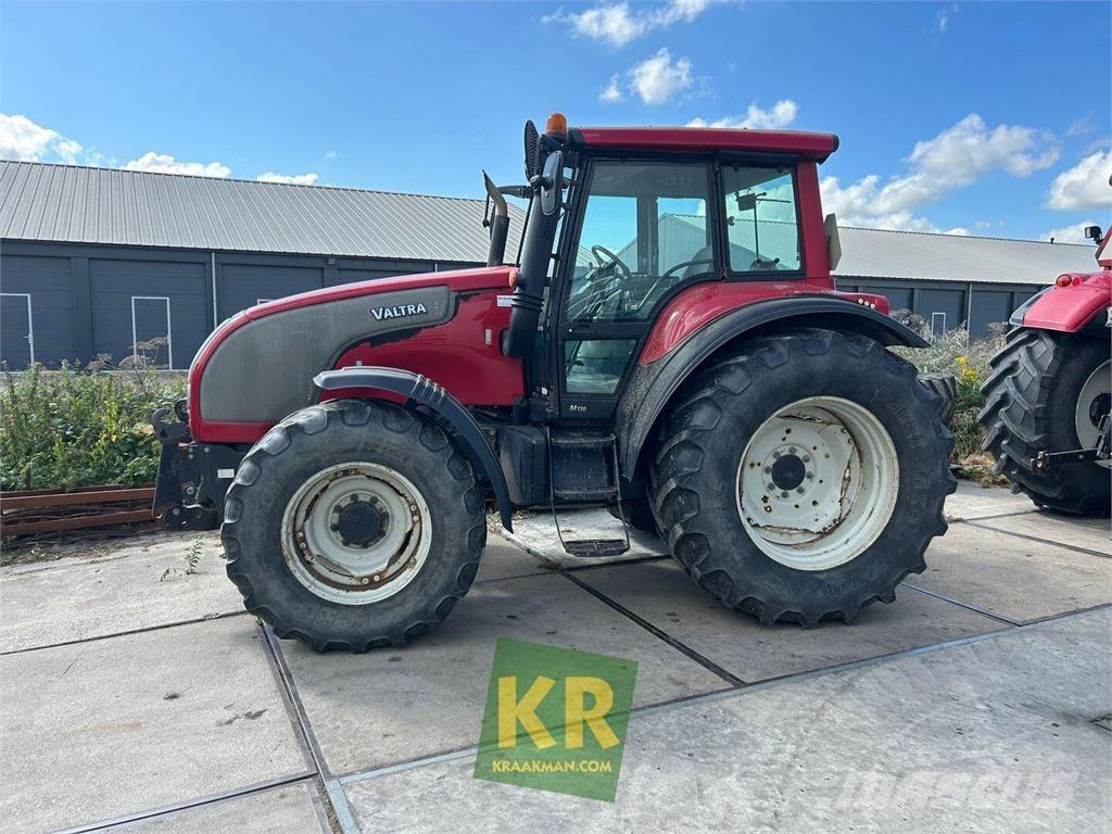 Valtra Overig الجرارات