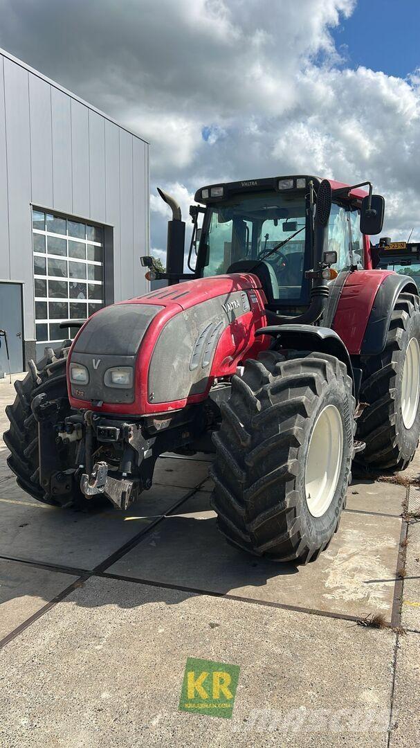 Valtra Overig الجرارات