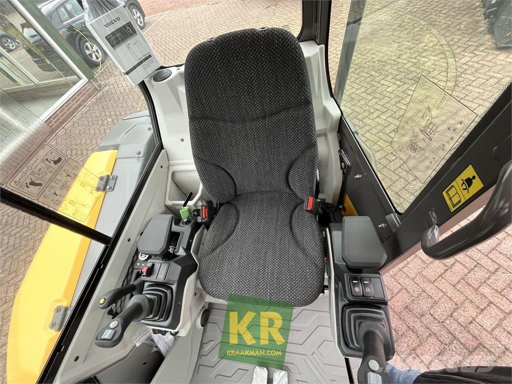 Volvo EC 37F حفارات زحافة