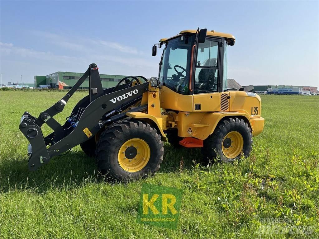 Volvo L35HT لوادر بعجل