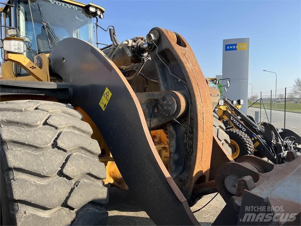 Volvo L250H لوادر بعجل