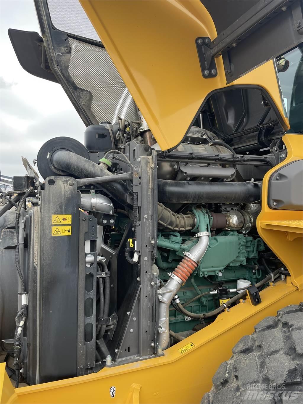 Volvo L60H لوادر بعجل