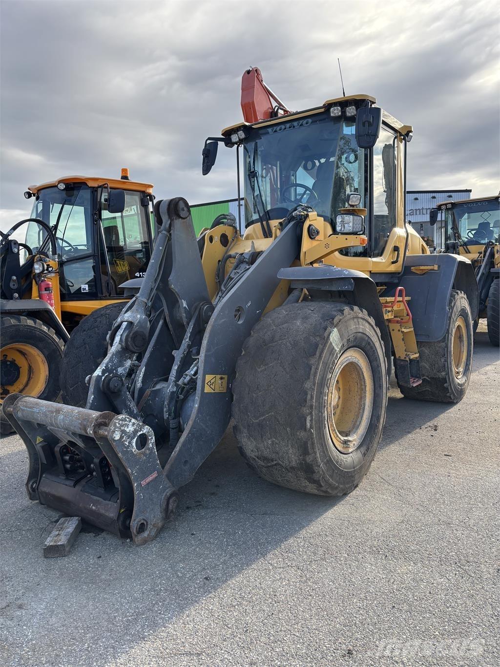 Volvo L90H لوادر بعجل