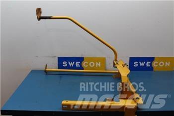 Volvo EW180B Ram الشاسيه والتعليق