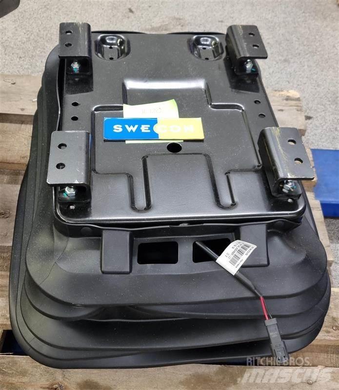 Volvo STOL كابينة والداخلية