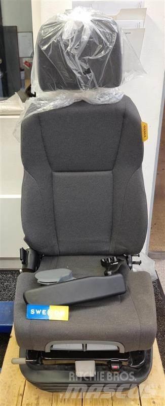 Volvo STOL كابينة والداخلية