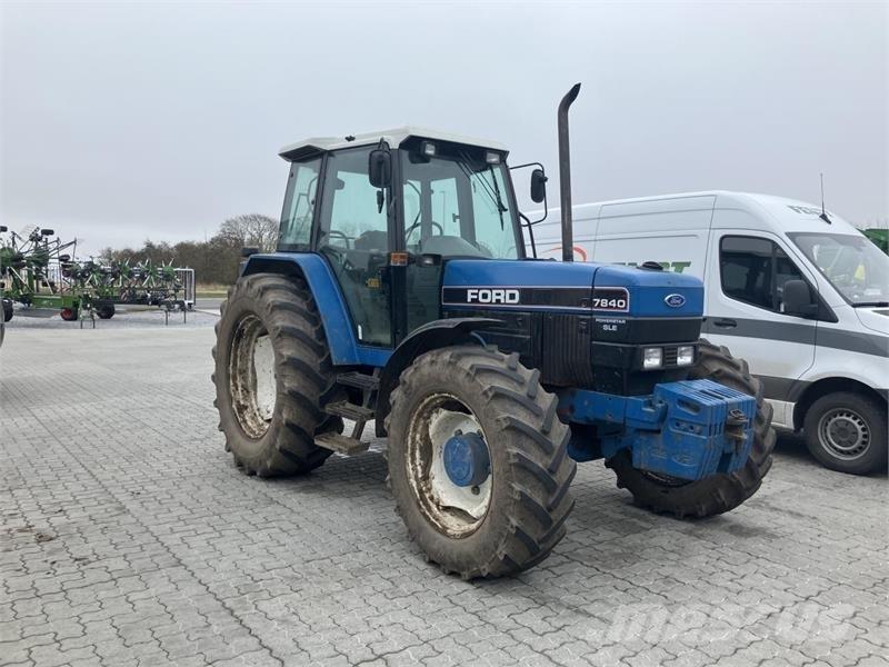 Ford  الجرارات