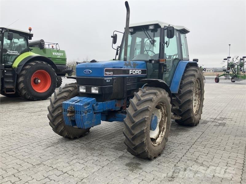 Ford  الجرارات
