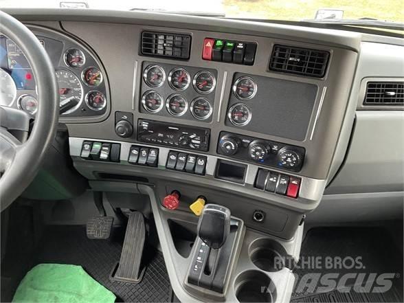 Kenworth T680 وحدات الجر