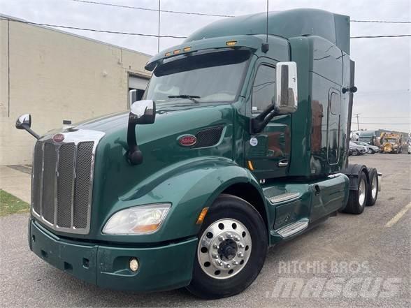 Peterbilt 579 وحدات الجر