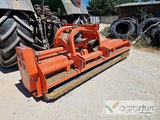 Agrimaster RV 320 جزازات وأغطية المراعي