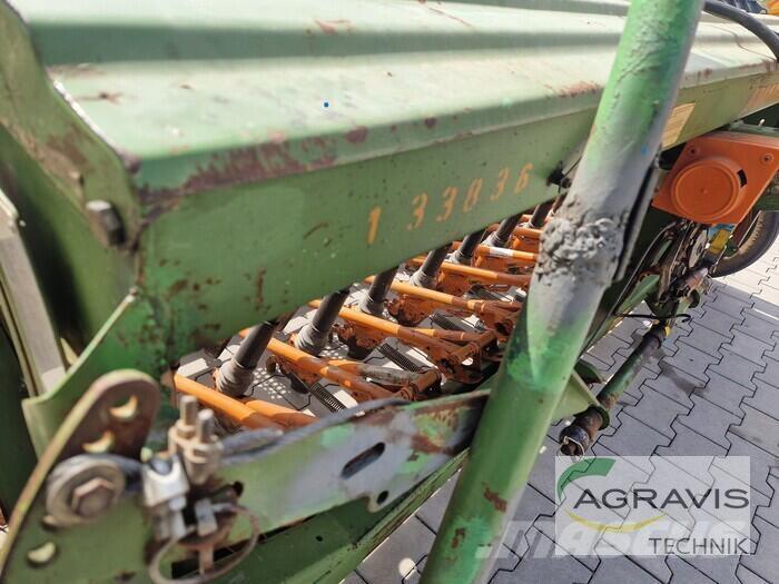 Amazone D8-30 SPECIAL مثاقيب