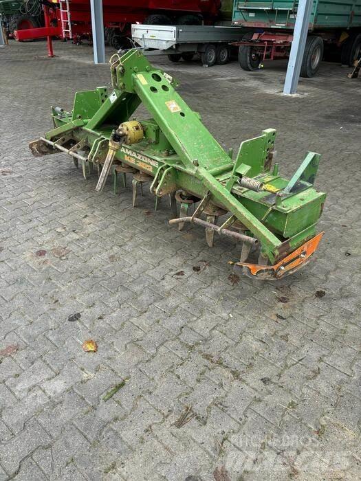 Amazone KE 302 الكاسحات وقلابات التربة ذات المحركات