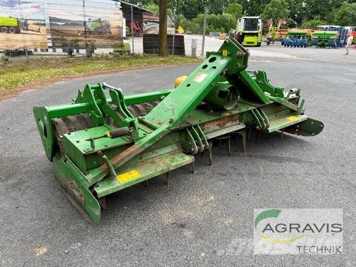 Amazone KX 3000 الكاسحات وقلابات التربة ذات المحركات