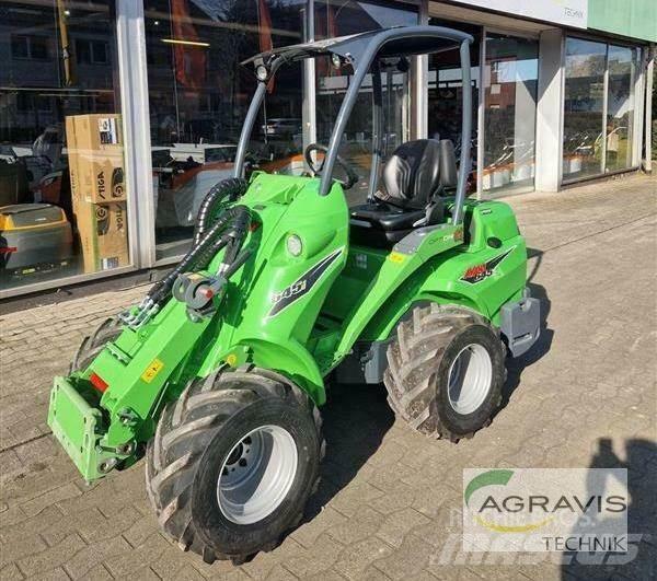 Avant 645I لوادر بعجل